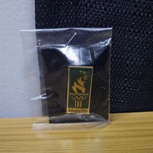 1996 Atlanta Olympic Torch Rings Hat Lapel Pin Badge Vintage
